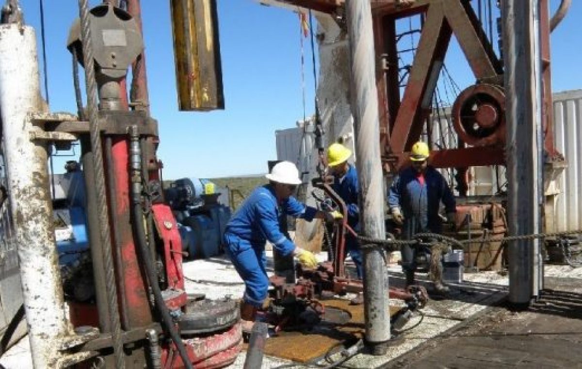 Nuevos 83 despidos en petroleras en Catriel