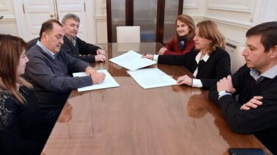 Gatillo también para los municipales rosarinos