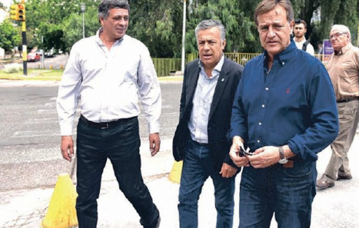 Cuatro intendentes mendocinos irían por la reelección sin importar la crisis
