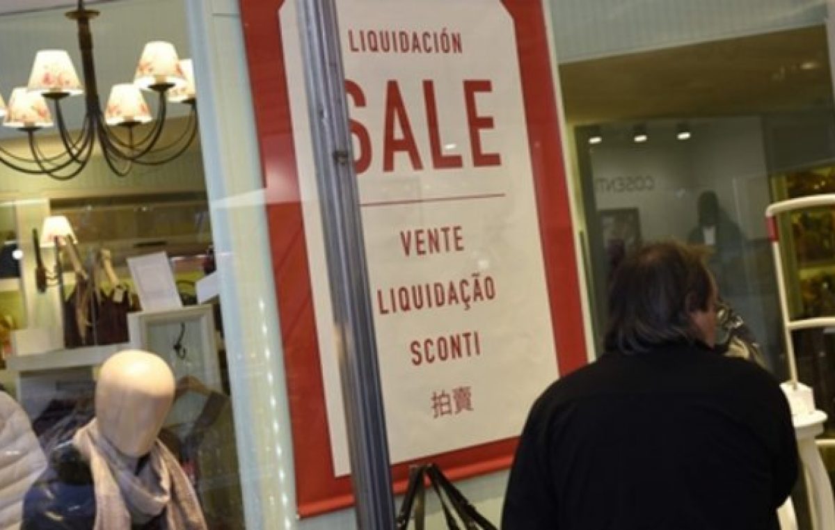 Apuran la liquidación de invierno en Rosario para afrontar el próximo stock y las tarifas