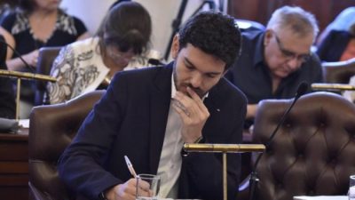Le aceptaron el “descanso” al concejal del PRO en Paraná, Emanuel Gainza