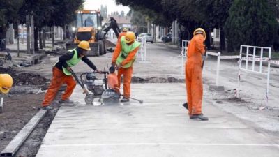 Promulgan ordenanza para que municipales de Rawson terminen estudios y asciendan de categoría