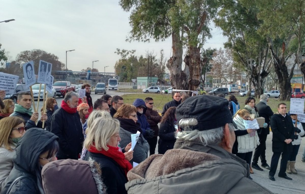 El Palomar: funcionarios de Macri que destruyeron un Sitio de la Memoria fueron repudiados por vecinos
