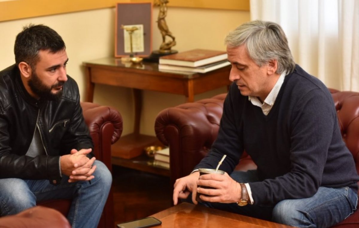 Javier Gastón: “La realidad de la Provincia no se puede circunscribir a la bomba de tiempo que es el Conurbano”