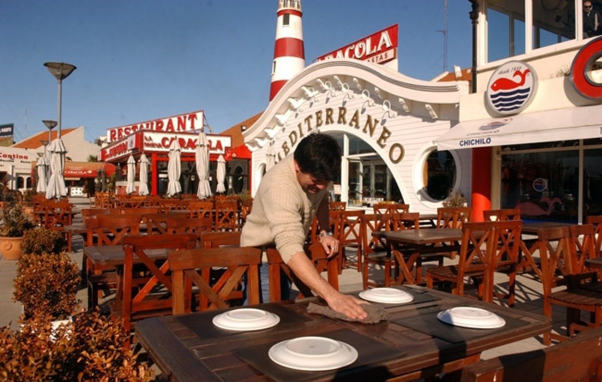 Balance de las vacaciones en Mar del Plata: cayeron las ventas para el 90% de los comerciantes