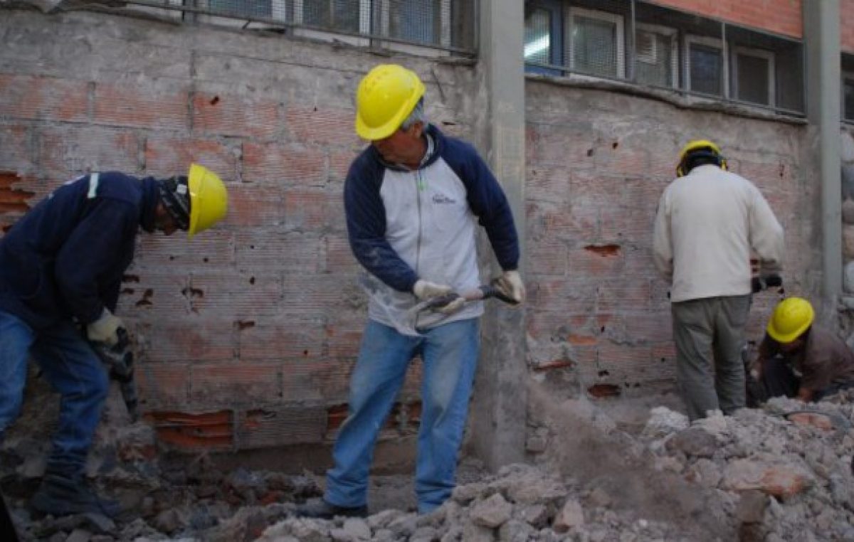 Cuánto destinó el Gobierno para obras escolares en el Gran Mendoza