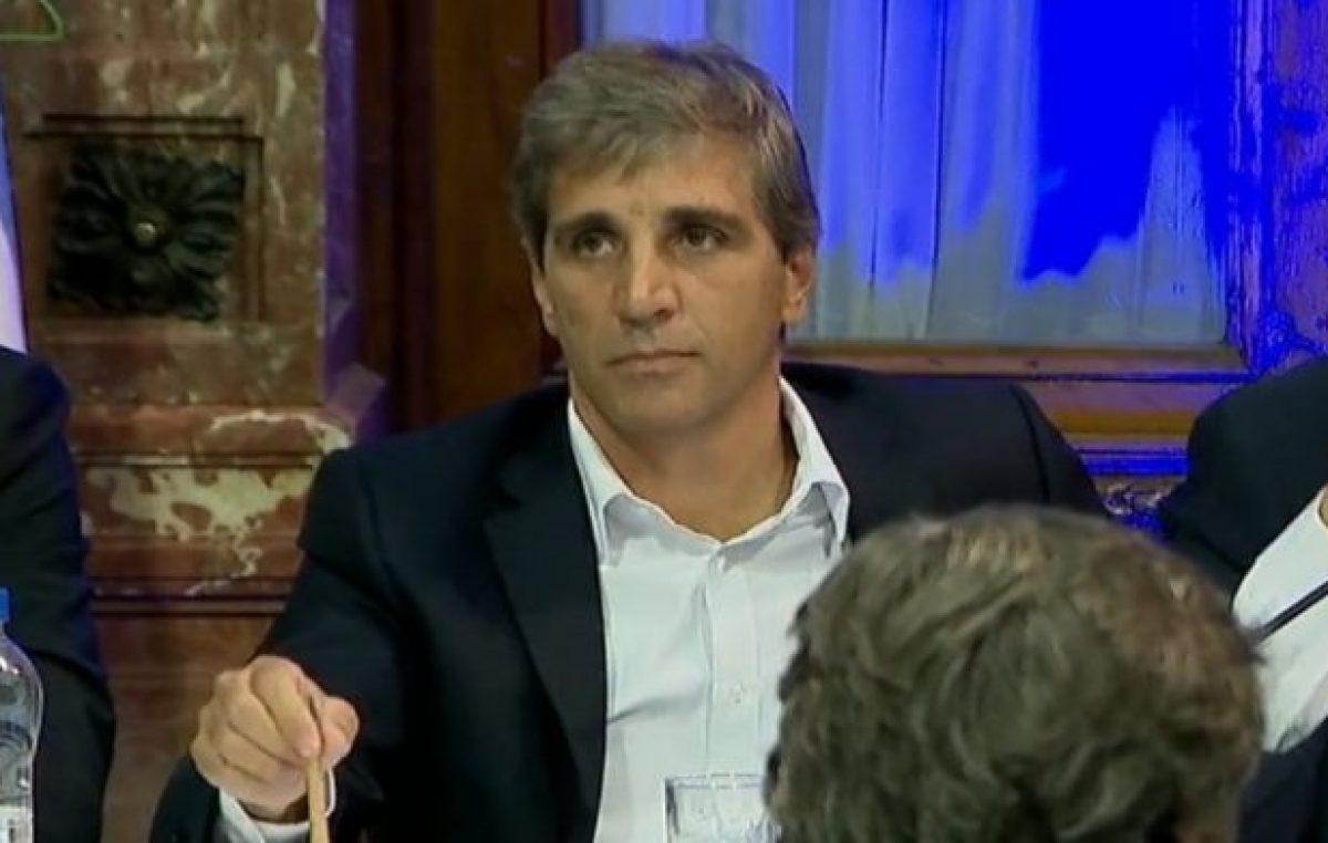 Otra denuncia contra Caputo, ahora por desmontes ilegales en Santiago del Estero