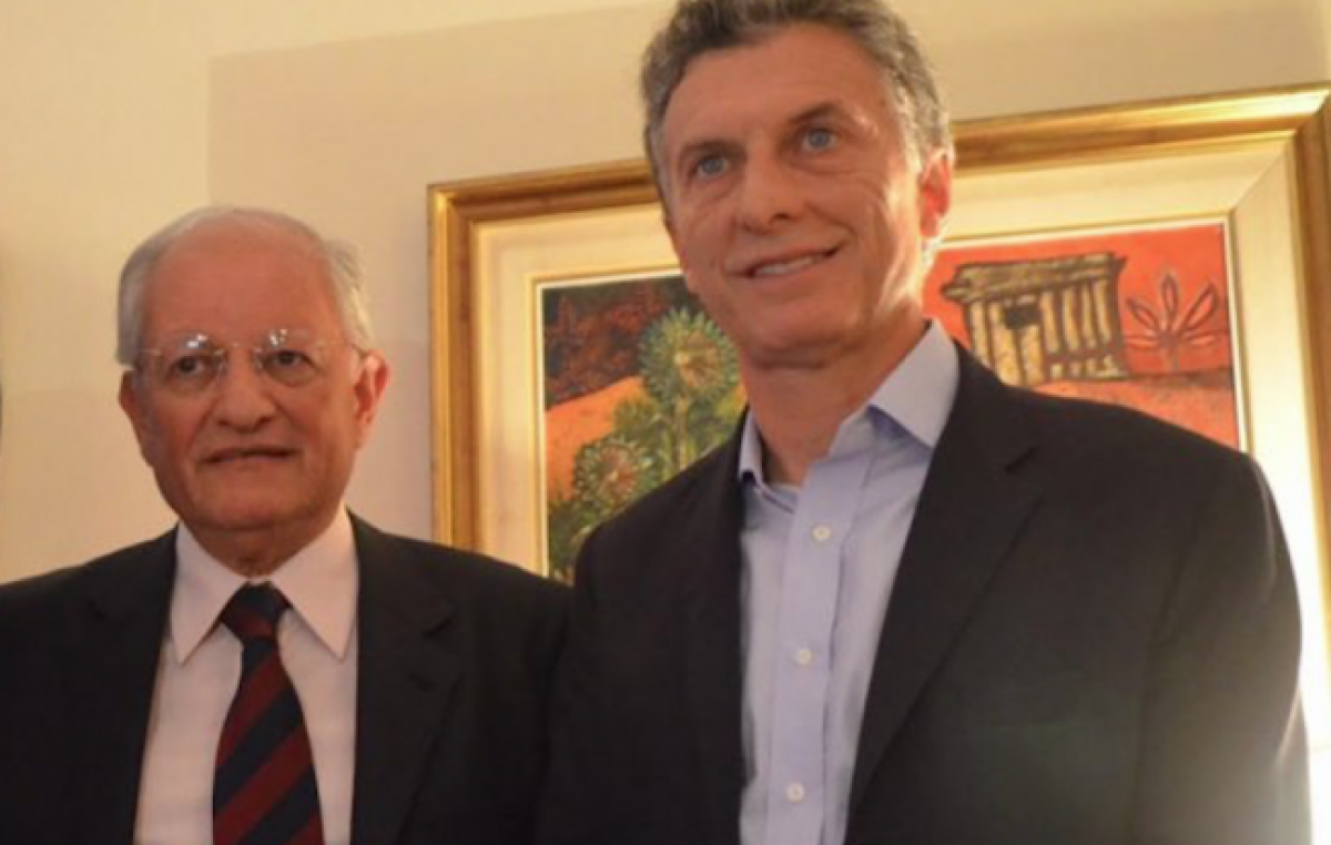 Porcelanagate: Macri justificó a Albino y el Gobierno seguirá dándole millones de pesos