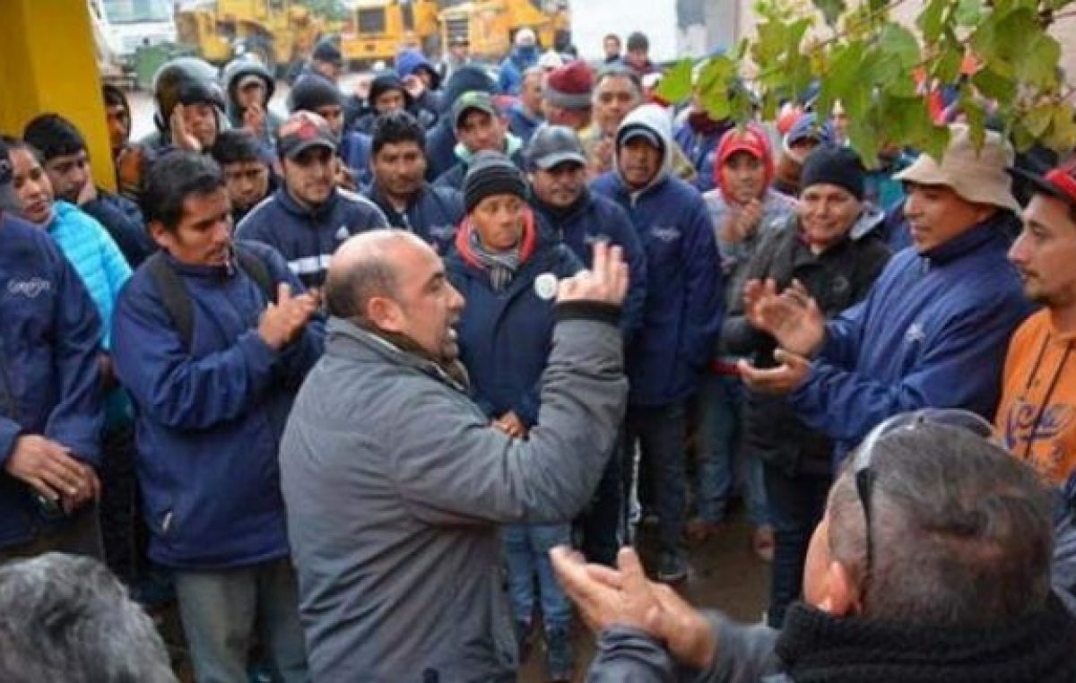 El intendente de La Banda anunció el pago del bono de $ 5.000 a los municipales