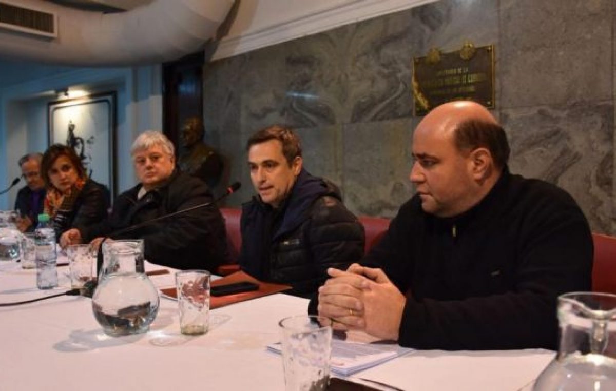 Pacto fiscal Córdoba: Schiaretti apura una ley, y Mestre pide discutir más la propuesta