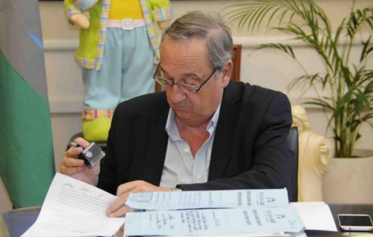 El Intendente de Tandil otorgó un aumento salarial a los funcionarios políticos para el segundo semestre