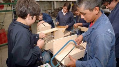 Recorte a las Escuelas Técnicas Platenses: “esto ya pasó en los ´90. Es un proceso de desindustrialización del país”