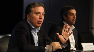 Dujovne abrió el paraguas