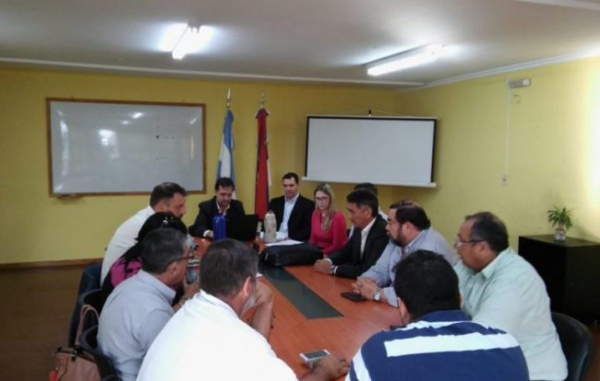 Conflicto municipal en Posadas: con algunos puntos solucionados mantienen el diálogo