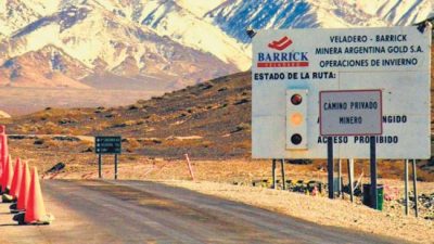 Ordenan análisis de sangre y orina a la población de Jáchal por la mina de la Barrick Gold
