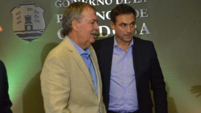 La oferta de Schiaretti a los intendentes cordobeses: fondos si levantan los juicios
