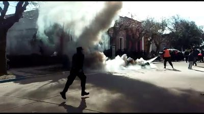 Feroz represión a cartoneros que reclamaban condiciones de trabajo y seguridad en San Pedro