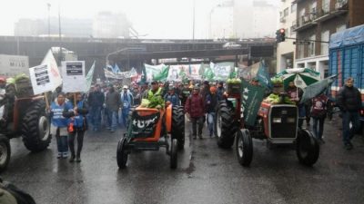 El “otro campo” le reclama a Etchevehere