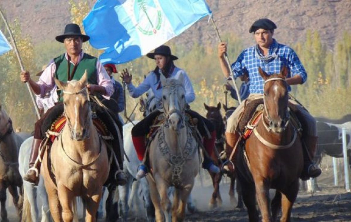 Bajada del Agrio, el pueblo que se aferra a sus raíces