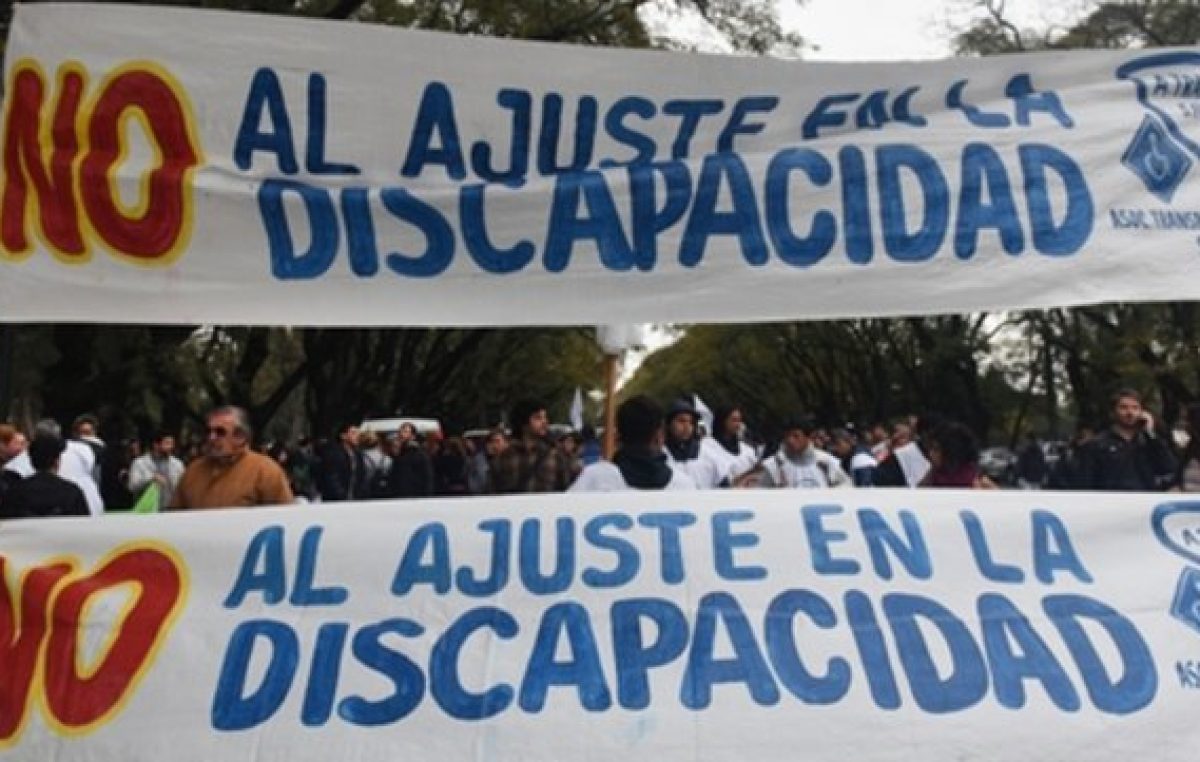 Discapacidad: paro y caravana por atrasos