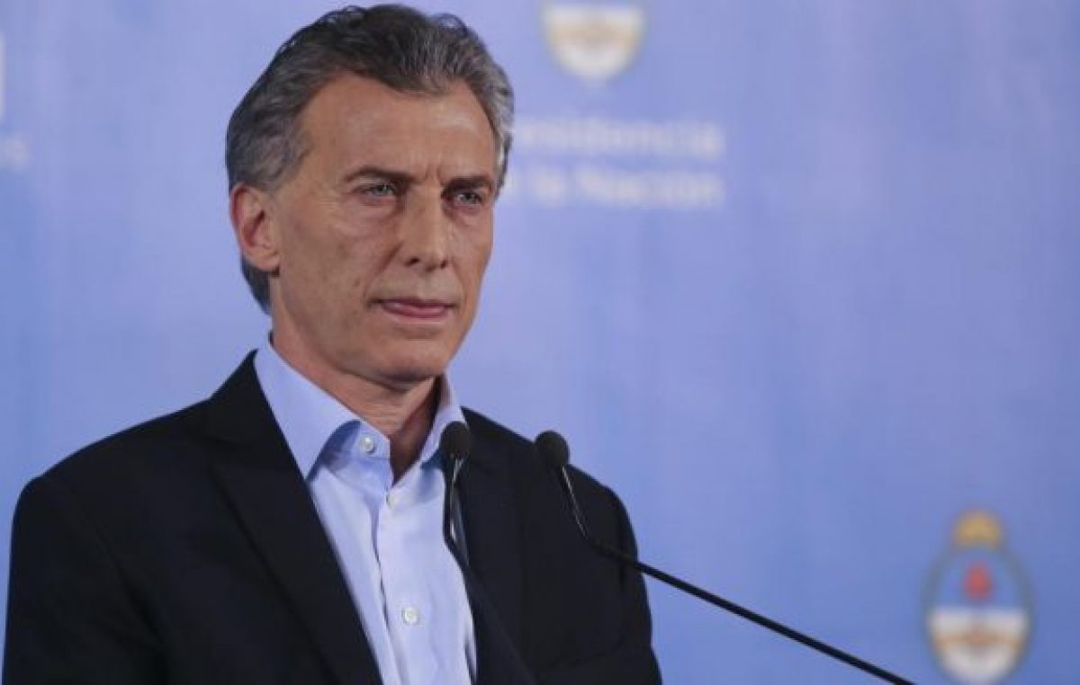 En un día verde, un mensaje gris