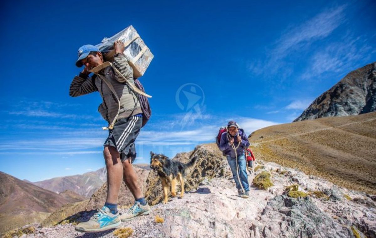 Con un horno a leña, el progreso llega a un lugar ignoto de Salta, Chiyayoc