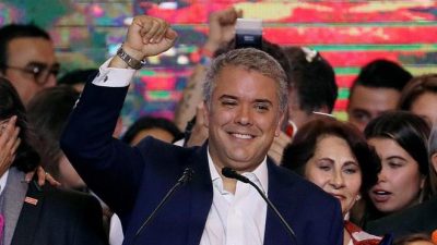 Colombia: hoy asume la presidencia el derechista Iván Duque
