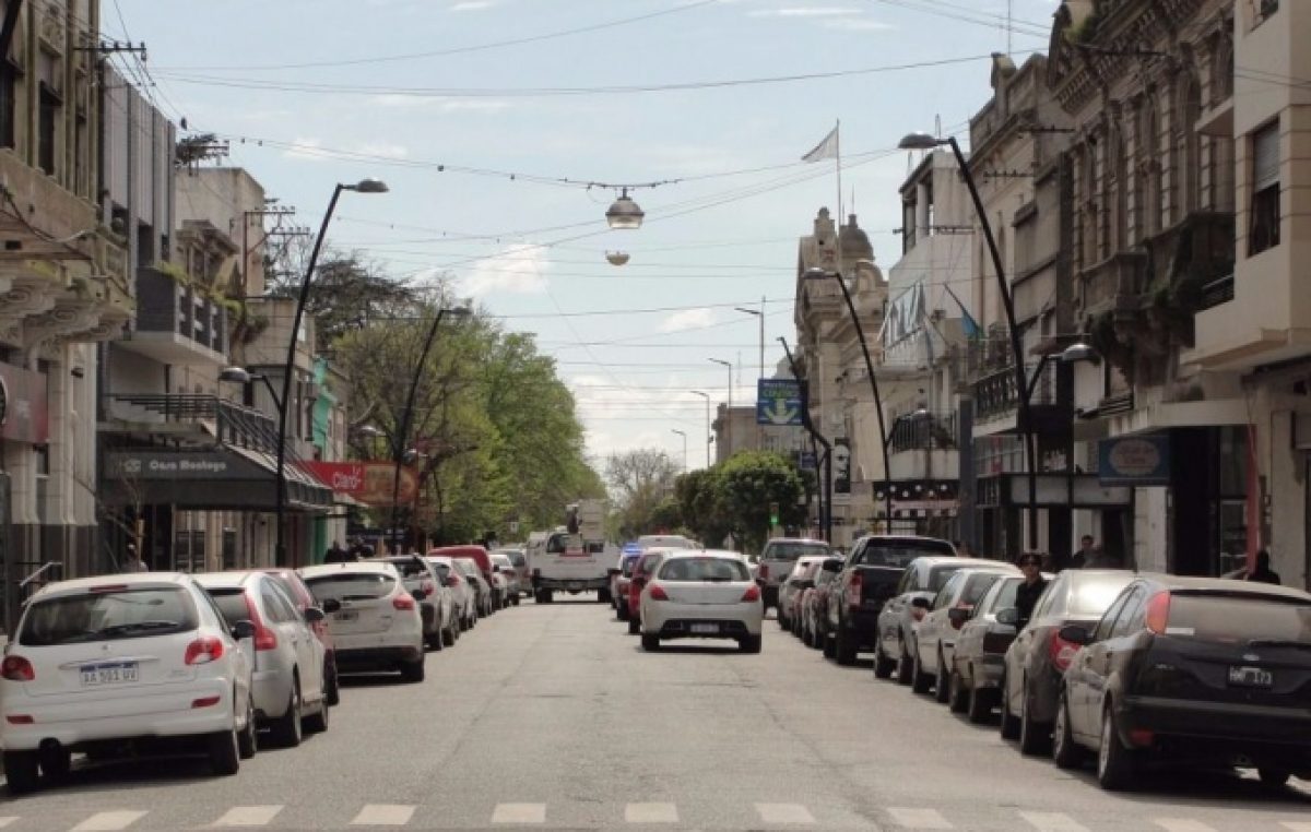 En Balcarce, la Cámara de Comercio organizó un apagón en contra de los aumentos de luz y gas