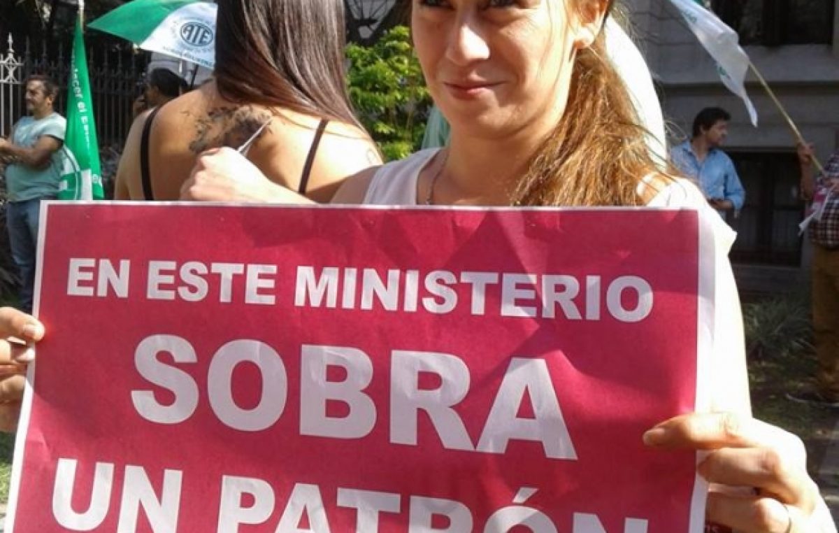El desamparo del «otro campo»: alerta por 600 despidos más en Agricultura Familiar