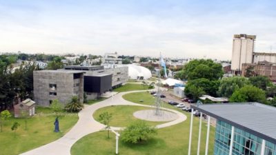Ante el avance privatista de Nación, el intendente decretó a favor de la Universidad de San Martín