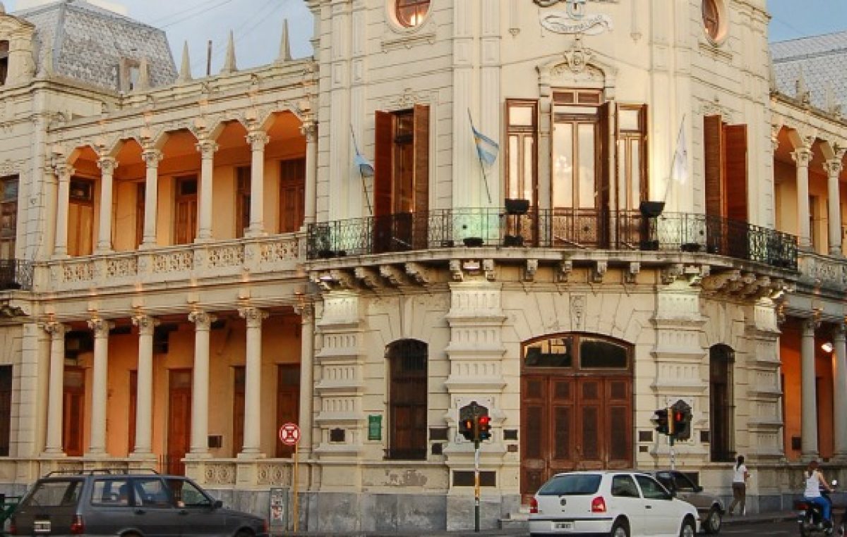 Los gremios municipales de Paraná rechazaron la propuesta salarial del seis por ciento 
