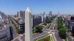 Ciudad de Buenos Aires: Presupuesto ampliado, salario estrechado