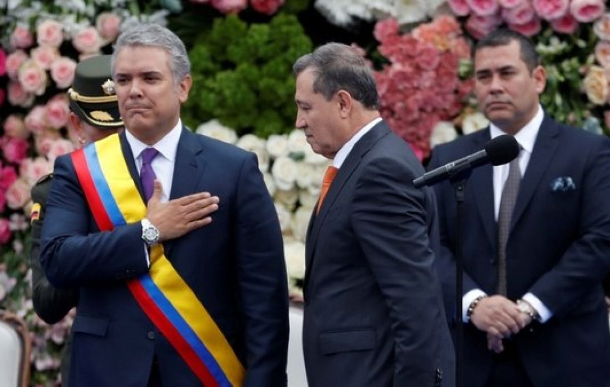 Asumió Duque y puso en duda el proceso de paz