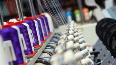 Textiles denuncian que las altas tasas de interés ahogan a la ropa argentina