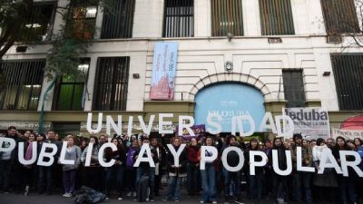 Los universitarios mantienen el paro y ratificaron la marcha federal