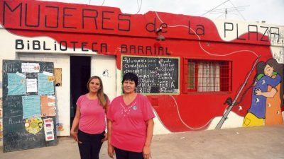 Rosario: Antes iban a la biblioteca a leer, ahora sólo van a tomar la leche