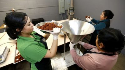 Crearán en Ullum (San Juan) una fábrica comunitaria para reactivar la mano de obra femenina