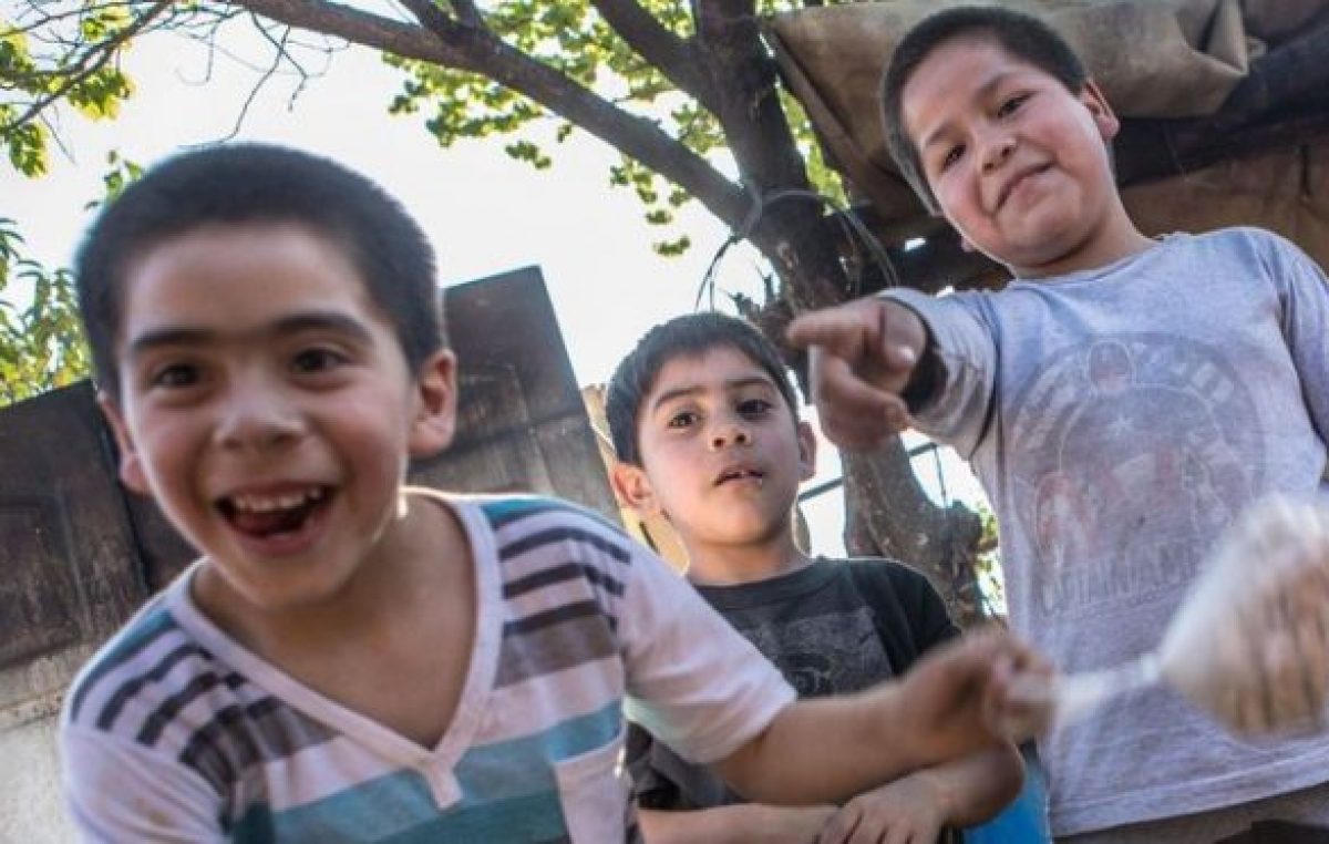 Salta: Un merendero que ya no tiene espacio por el incremento de gente
