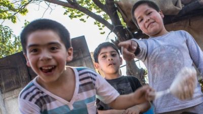 Salta: Un merendero que ya no tiene espacio por el incremento de gente