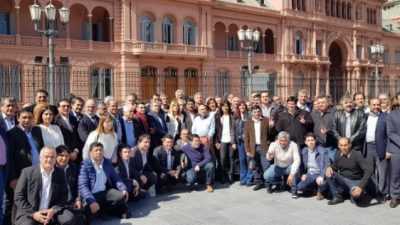 Intendentes de todo el país exigieron la restitución del “fondo sojero”: “no cierran los presupuestos”