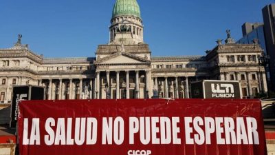 Ajuste para pocos: el Ministerio de Salud bonaerense gastó 800 mil pesos en “tostaditos de jamón y queso”
