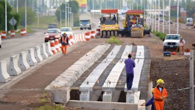 El gobierno recortará fuerte la obra pública