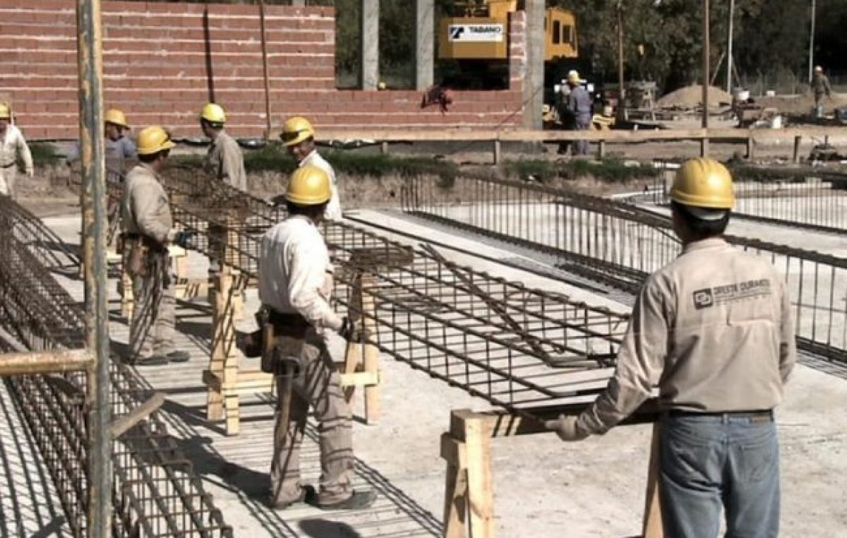 Trabajo admitió la destrucción de 106 mil empleos registrados sólo en la primera mitad del año