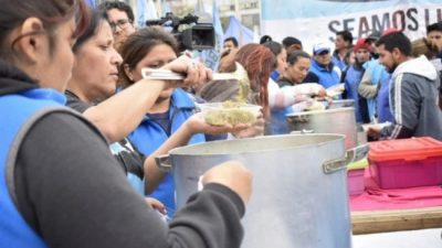 Jornada de ollas populares bajo la consigna “Hambre no”: “Está en riesgo la paz social”