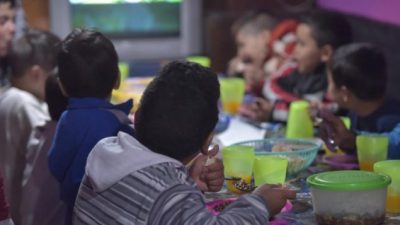 Por la crisis, en Recreo vuelven los bolsones