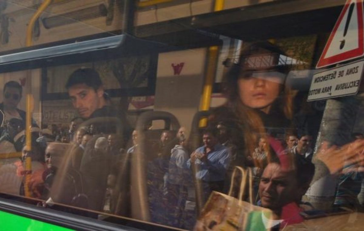 Subsidios al transporte: poda de 3.600 millones que pegará en el boleto cordobés