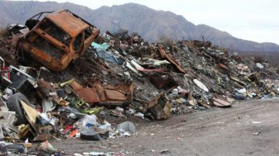 Basurales en Punilla: fuego y contaminación, a mano