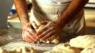 Para combatir el aumento de precios, en Mar del Plata se venderá “pan social” a $39,50 el kilo