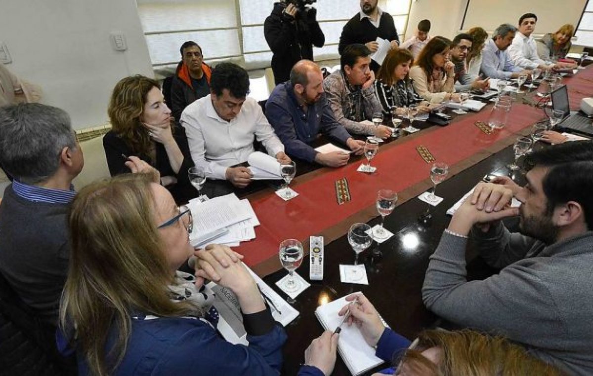 Reunión en Gobierno: intendentes santacruceños expresaron su preocupación
