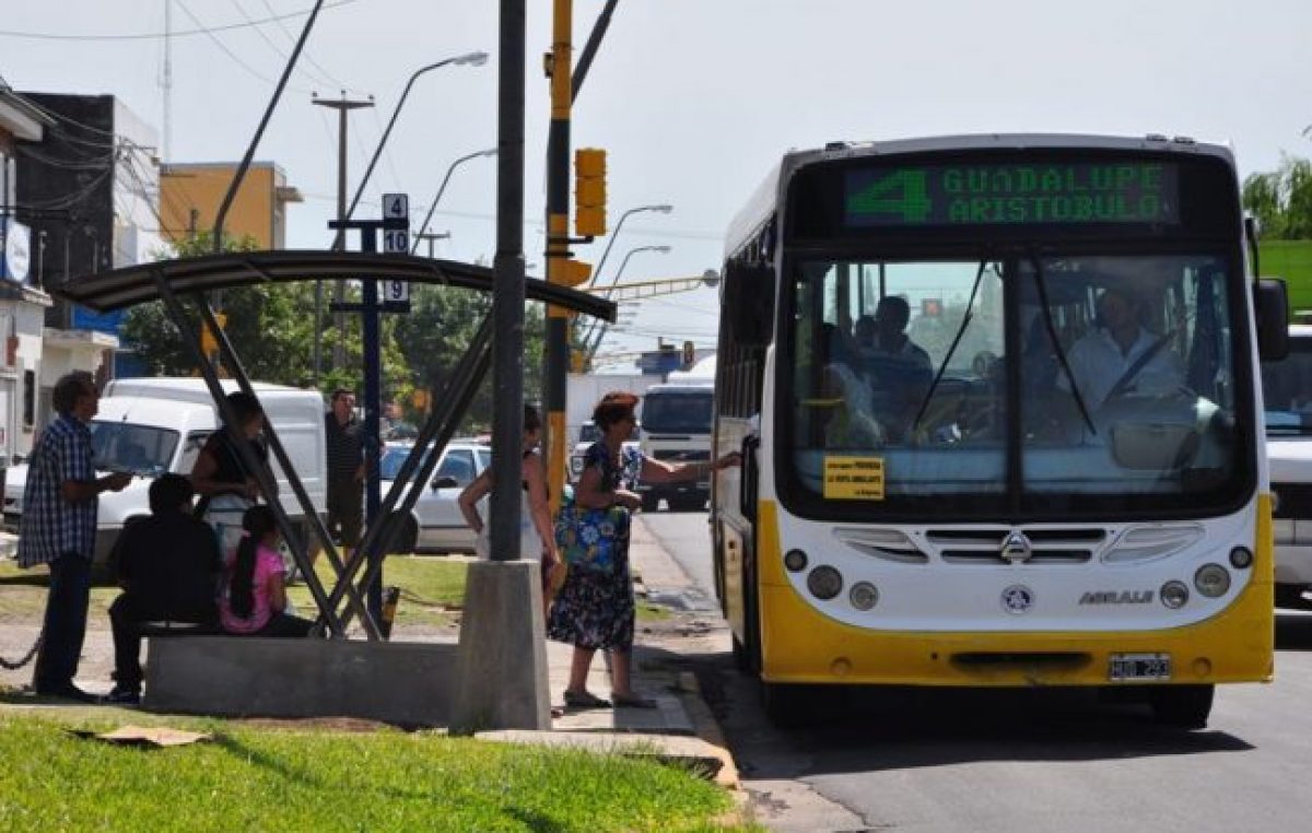 Frenan una posible suba del precio del boleto de colectivo en Santa Fe